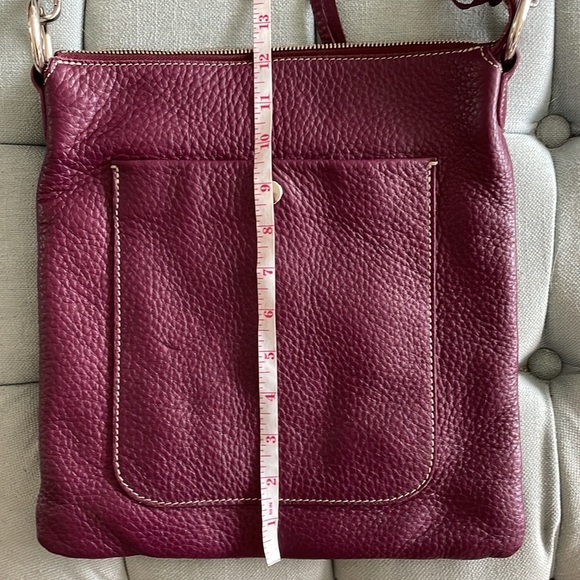 Roots Stella Flat Tribe Leather Crossbody Bag - Picture 14 of 16